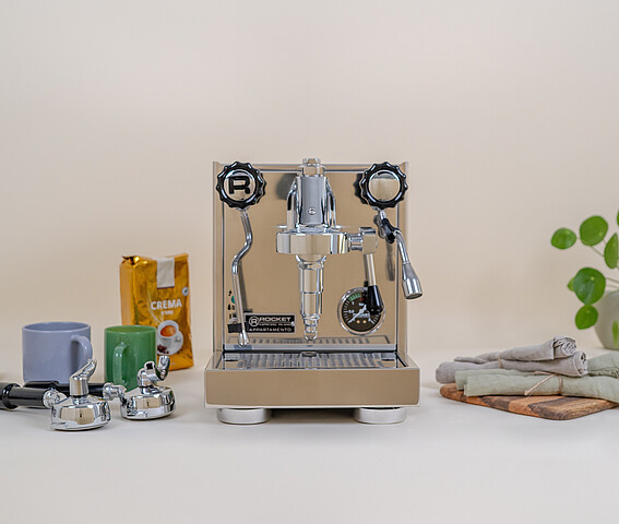 Product picture featuring a coffee machine and decorations.